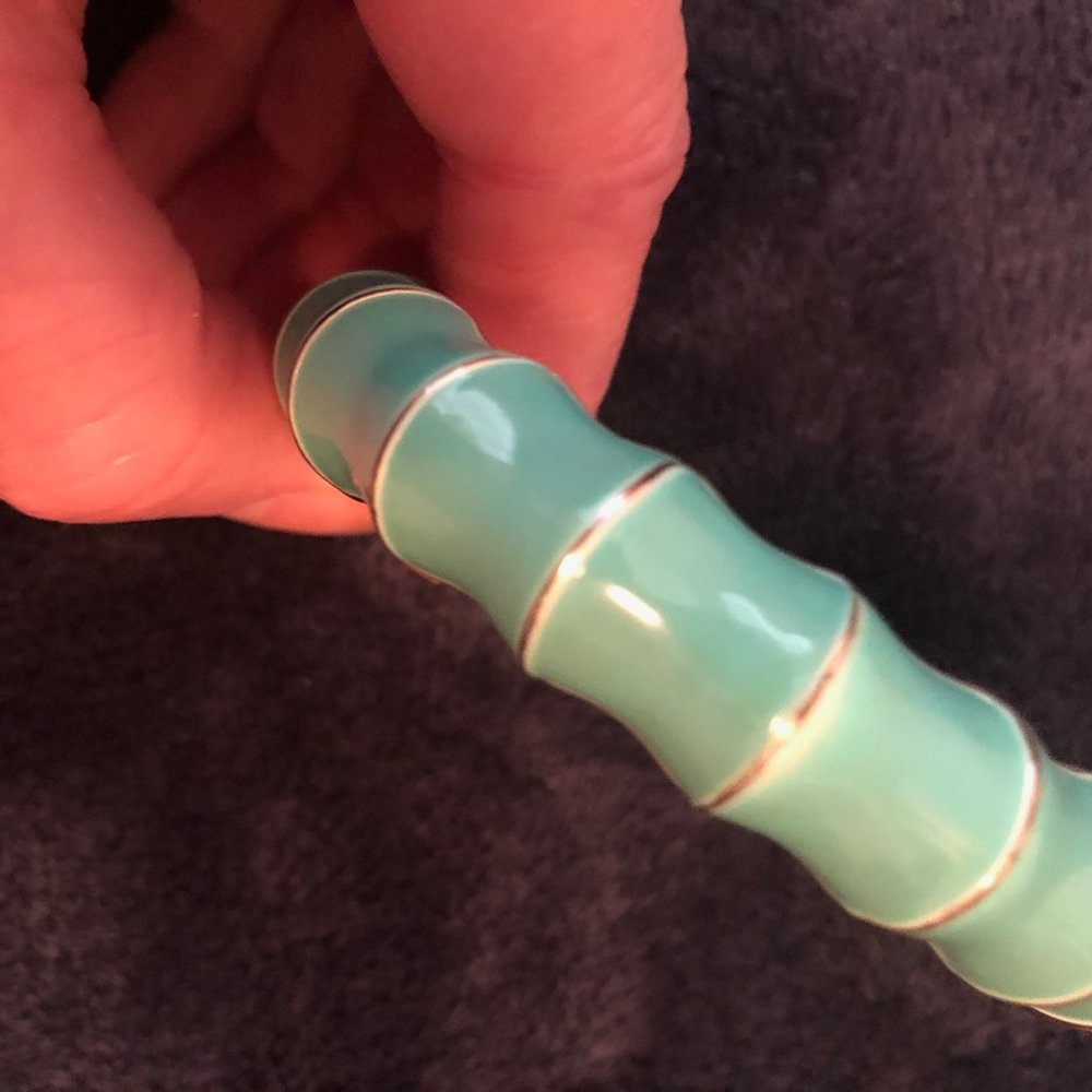 Premier Designs Wavy Bracelet